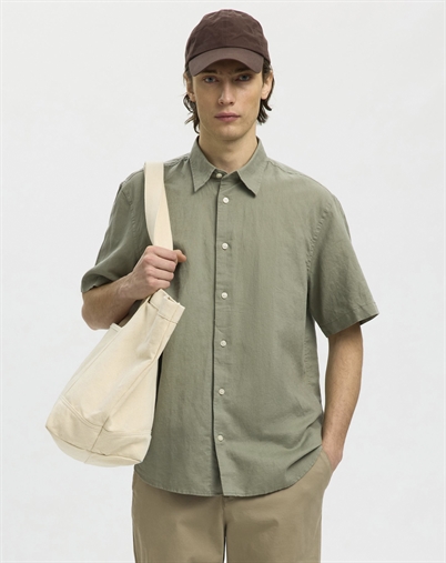 Selected - SLHRegclay Linenblend Kortærmet Skjorte - Vetiver